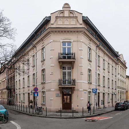 Classy Old Town Suites - By Upstairs Krasków Exterior foto